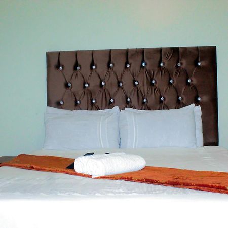 The Rest Camp Lodge And B&B Manzini Bagian luar foto