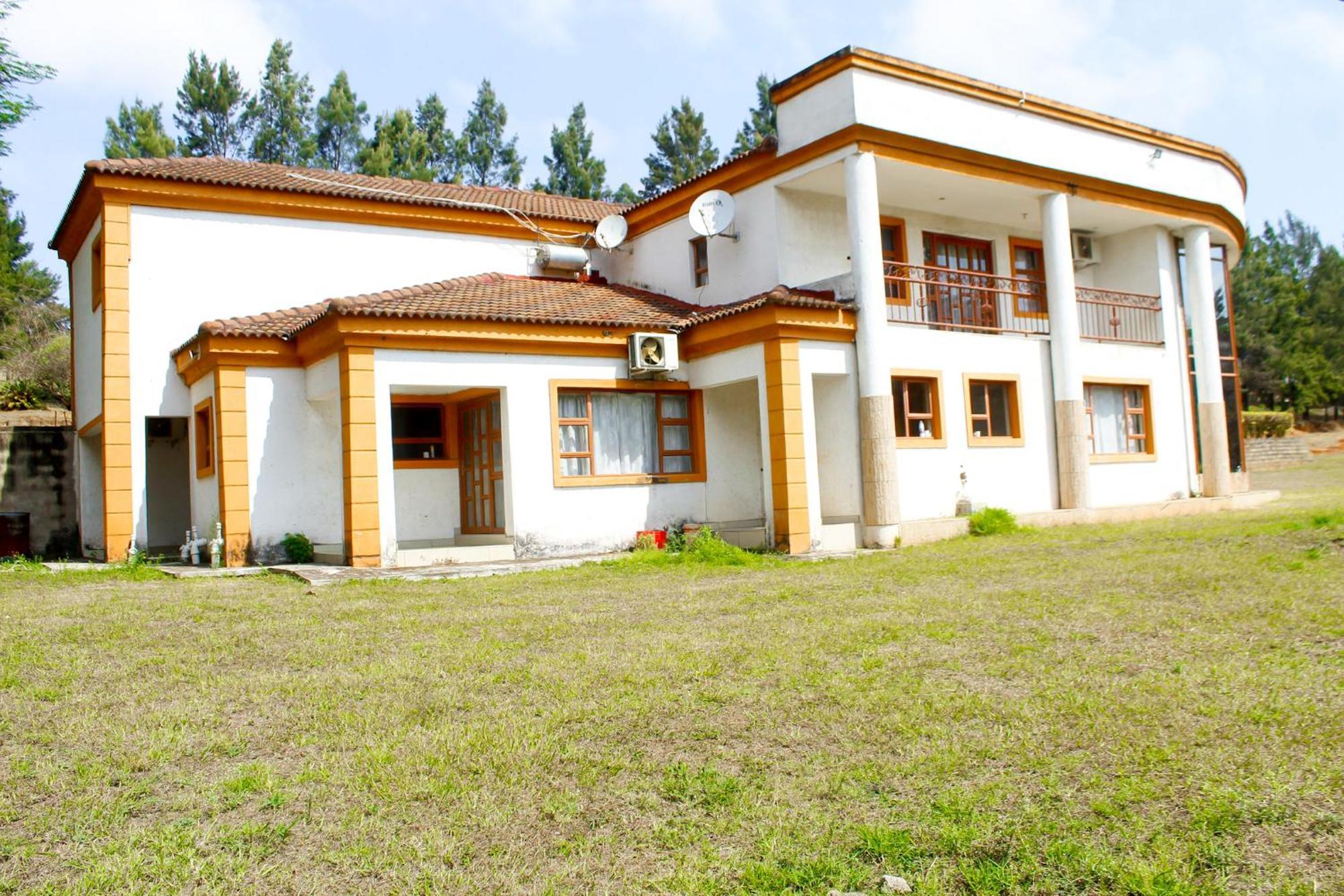 The Rest Camp Lodge And B&B Manzini Bagian luar foto